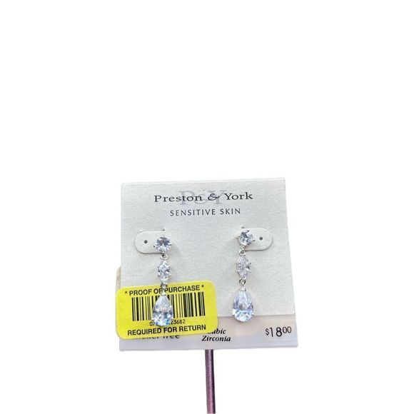 Preston & York Cubic Zirconia silver tone dangle earrings, new - Picture 1 of 2
